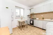 Apartament Zorilor UMF cu 1 camera, bloc dupa 2000, etaj 2 