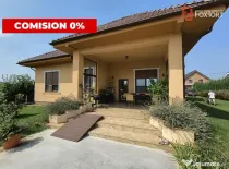 Casa Individuala cu 4 camere, echipata cu panouri, pompa de