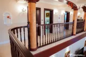 Proprietate unicata in stil clasic in Mosnita Noua - ID V720 