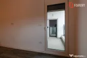 Apartament cu o camera si bucatarie open space, zona Freidor 