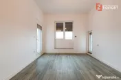 Apartament cu o camera si bucatarie open space, zona Freidor 