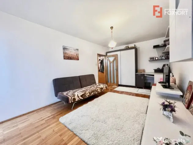 Apartament cu 3 camere, etaj 5 de vanzare, zona Lunei - Timisoara (Timis)