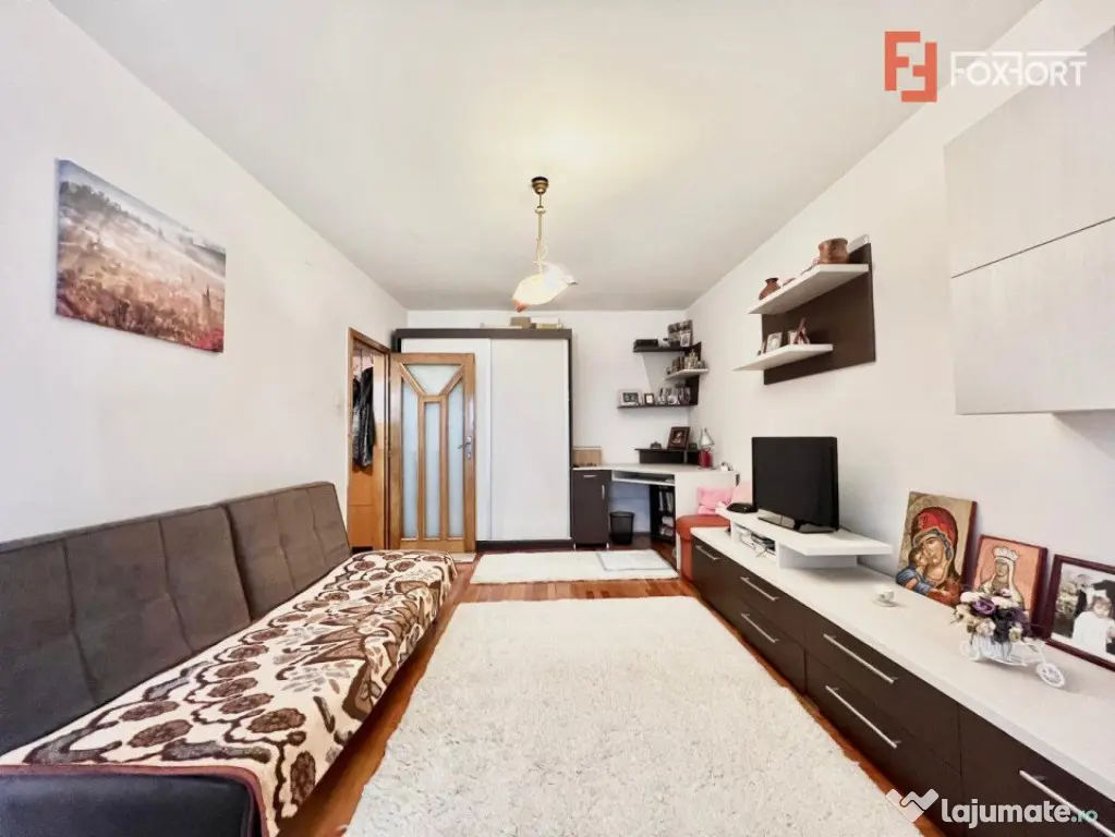 Apartament cu 3 camere, etaj 5 de vanzare, zona Lunei - Timisoara (Timis)