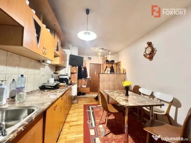 Apartament cu 3 camere, etaj 5 de vanzare, zona Lunei - Timisoara (Timis)