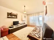 Apartament cu 3 camere, etaj 5 de vanzare, zona Lunei 