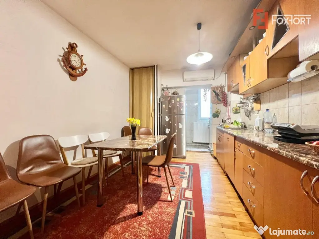Apartament cu 3 camere, etaj 5 de vanzare, zona Lunei - Timisoara (Timis)