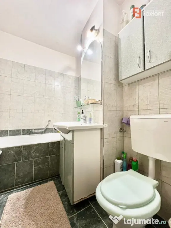 Apartament cu 3 camere, etaj 5 de vanzare, zona Lunei - Timisoara (Timis)