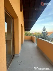Casa individuala cu 10 camere si piscina, in Dumbravita - ID