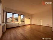 Casa individuala cu 10 camere si piscina, in Dumbravita - ID