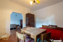 FILM! De casa traditionala, cu dependinte si facilitati, in