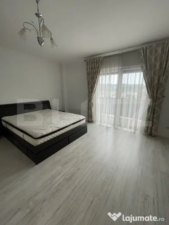 Apartament 3 camere, 125 mp total, parcare subterana, zona C - Bistrita (Bistrita-Nasaud)