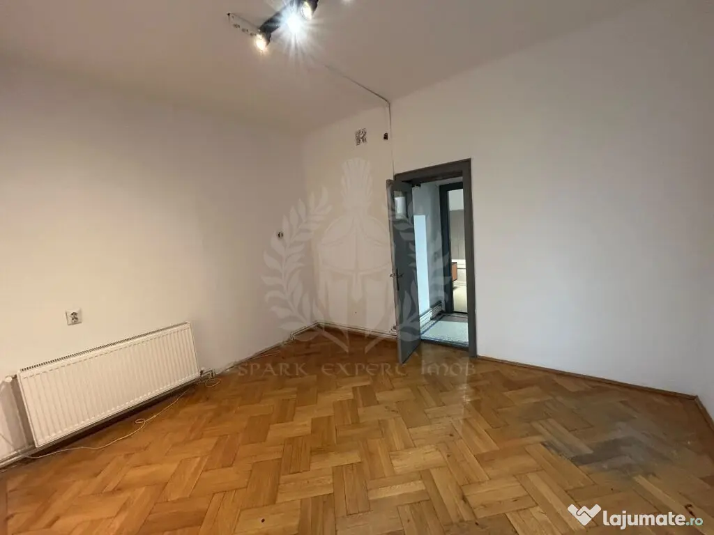 Spațiu comercial de închiriat // 105 mp// PLOIEȘTI - Ploiesti (Prahova)