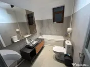 Spațiu comercial de închiriat // 105 mp// PLOIEȘTI