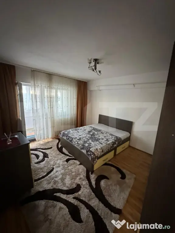Apartament 2 camere, decomandat, boxa depozitare, 3 balcoane - Suceava (Suceava)