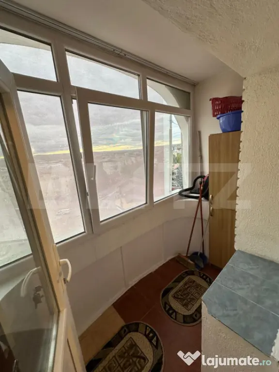 Apartament 2 camere, decomandat, boxa depozitare, 3 balcoane - Suceava (Suceava)