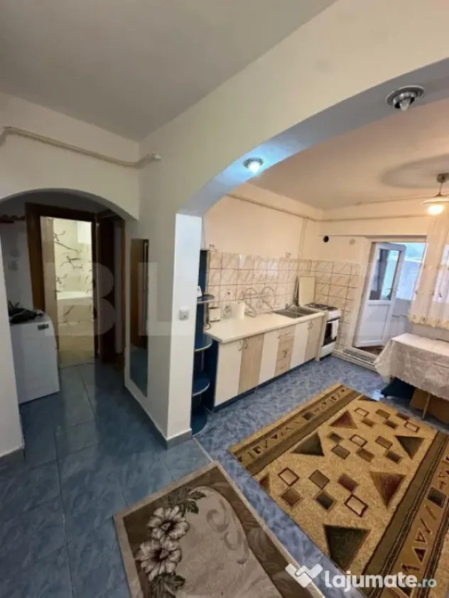 Apartament 2 camere, decomandat, boxa depozitare, 3 balcoane - Suceava (Suceava)
