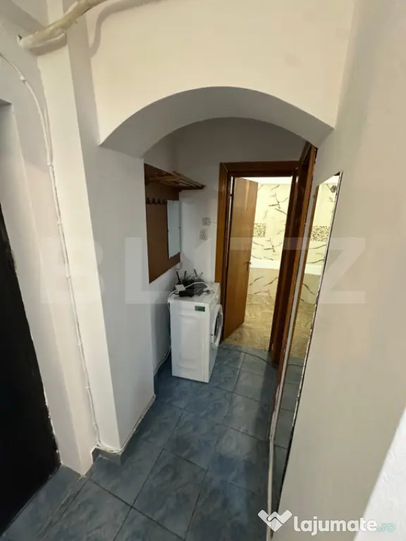 Apartament 2 camere, decomandat, boxa depozitare, 3 balcoane - Suceava (Suceava)