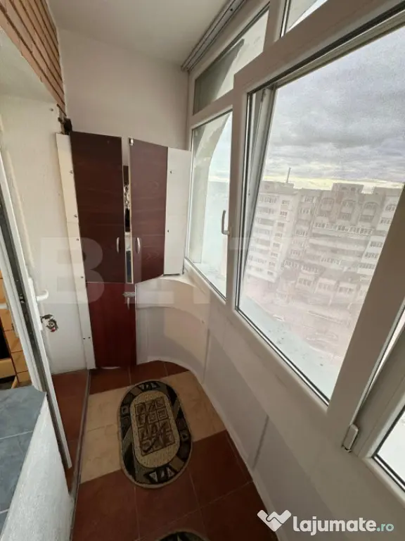 Apartament 2 camere, decomandat, boxa depozitare, 3 balcoane - Suceava (Suceava)