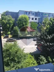 Apartament 2 camere de vânzare etaj intermediar