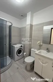 Apartament cu 3 camere, 75 mp, bloc nou Adjud 