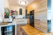 Vânzare casă modernă cu 5 camere | Corbeanca | Grădină și confort