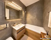 Prima !Apartament cu farmec istoric si confort modern, 2 bai 