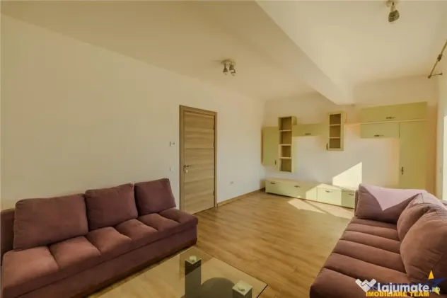 Apartament tip penthouse. mobilat, utilat, 2 terase, 100mp, - Brasov (Brasov)