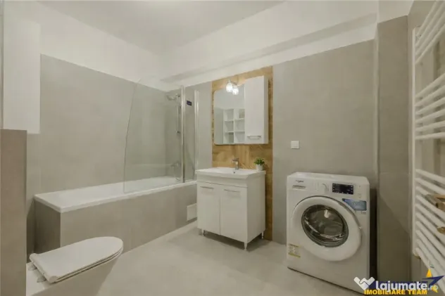 Apartament tip penthouse. mobilat, utilat, 2 terase, 100mp, - Brasov (Brasov)