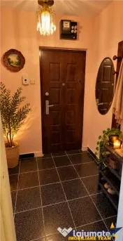 Apartament 2 camere, renovat, etaj 2, disponibil imediat, Fl 