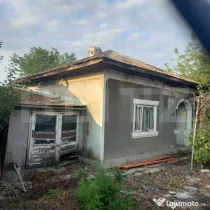CASĂ DE RENOVAT PE TEREN DE 910 MP – ORBEASCA DE SUS