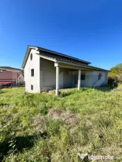 Casa individuala, 900 mp teren, zona La soare 