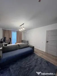Se închiriază apartament cu 2 camere – zona Vivo 