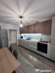 Se închiriază apartament cu 2 camere – zona Vivo 