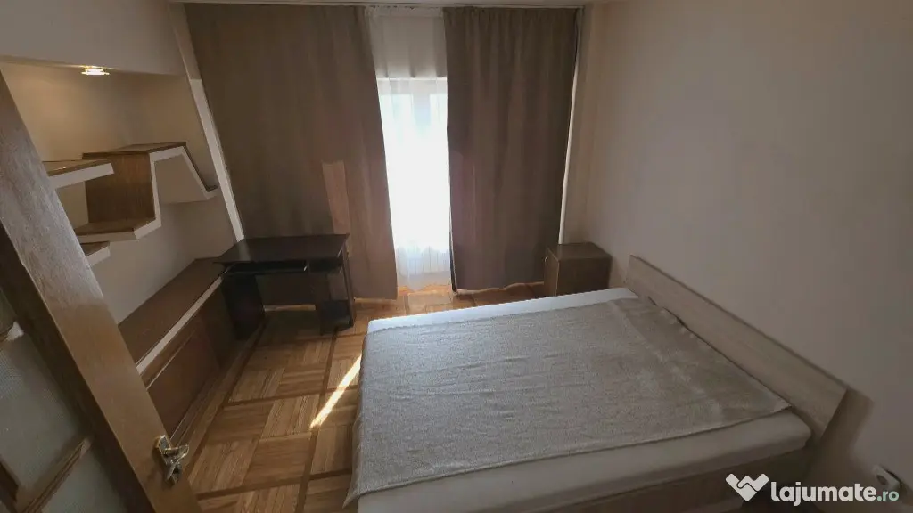 Apartament 3 camere , CENTRAL - ,INDEPENDENTEI UMF - Iasi (Iasi)