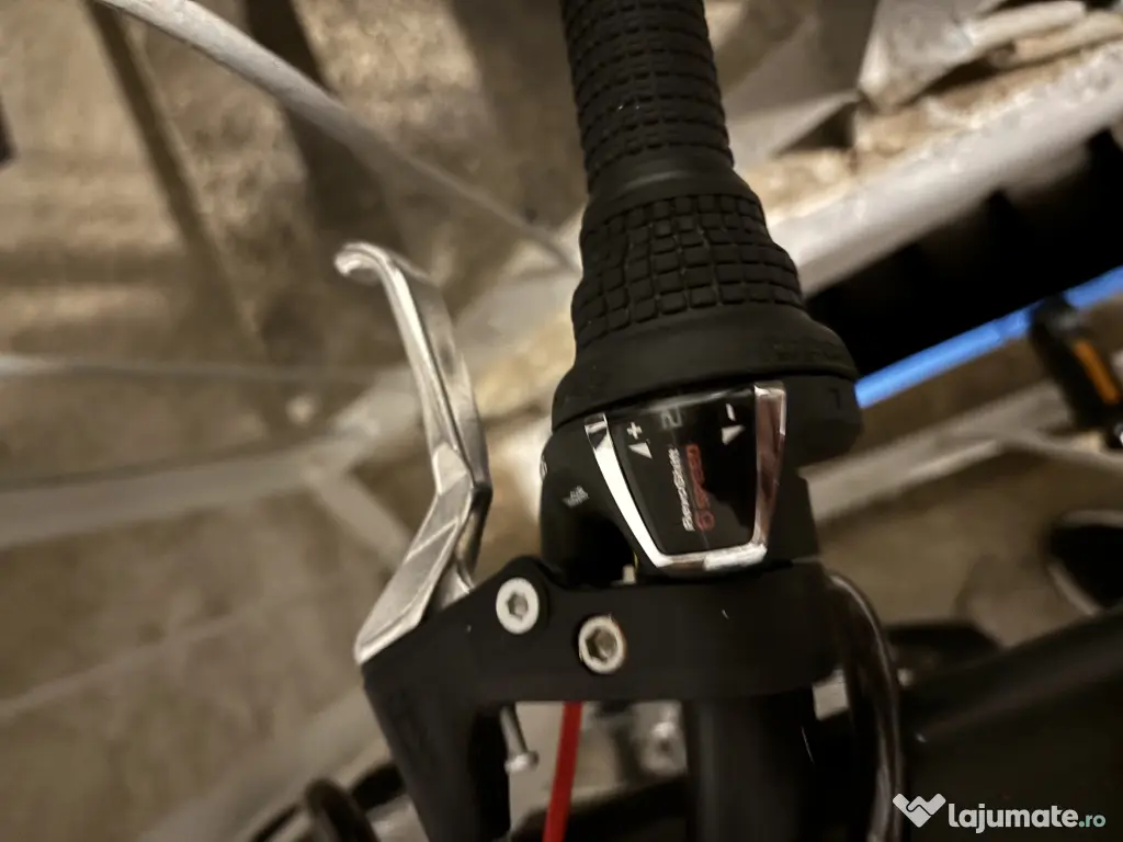 Vând urgent bicicletă