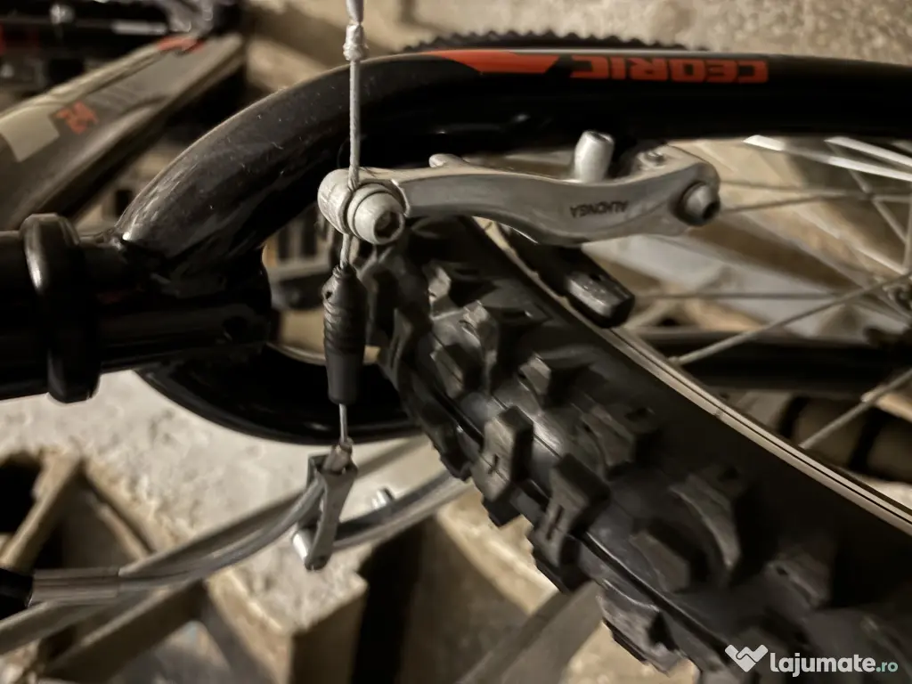 Vând urgent bicicletă