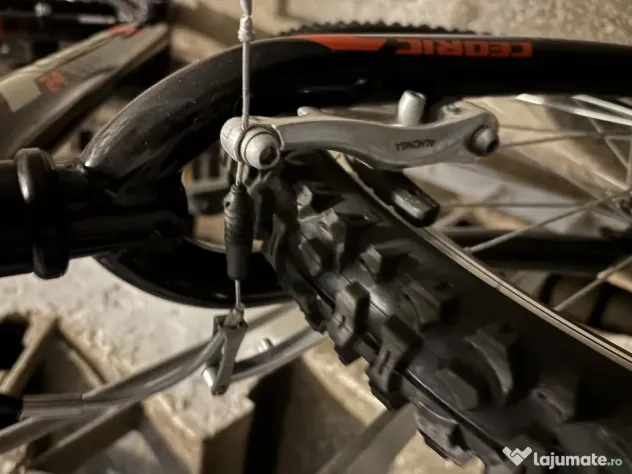 Vând urgent bicicletă