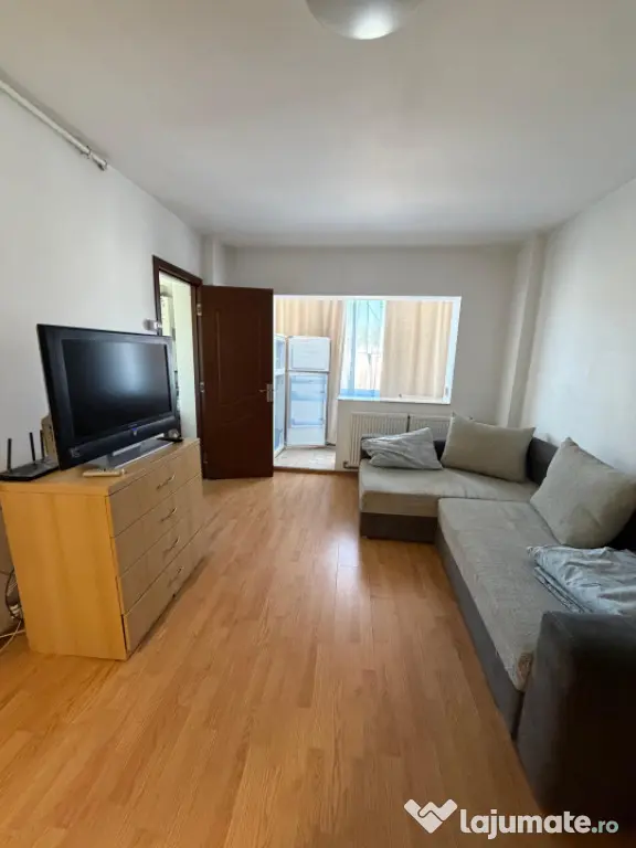 Garsonieră decomandată | 32 mp | Balcon închis | Zona Buc - Baia Mare (Maramures)