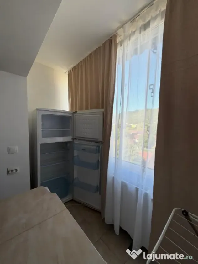 Garsonieră decomandată | 32 mp | Balcon închis | Zona Buc - Baia Mare (Maramures)