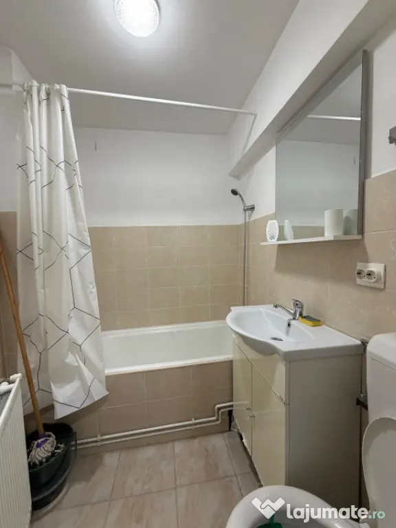Garsonieră decomandată | 32 mp | Balcon închis | Zona Buc - Baia Mare (Maramures)