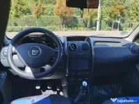 Vând Dacia Duster.. 