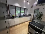 Casa exclusivista, compusa din 2 proprietati, pe un teren d