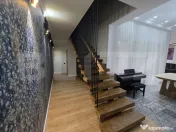 Casa exclusivista, compusa din 2 proprietati, pe un teren d