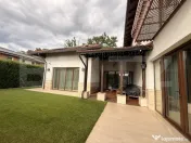 Casa exclusivista, compusa din 2 proprietati, pe un teren d