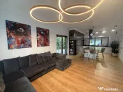 Casa exclusivista, compusa din 2 proprietati, pe un teren d