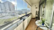 Apartament luminos si spatios Coresi Kasper 