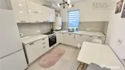 Apartament luminos si spatios Coresi Kasper 