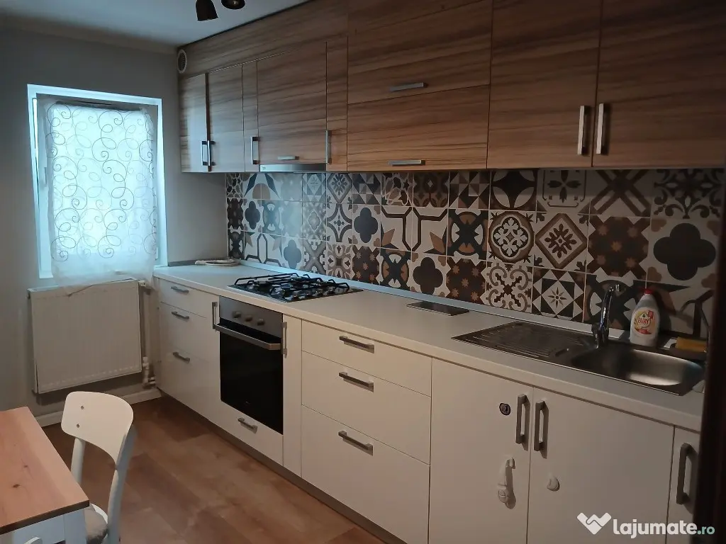 Ap 3 Camere D, Sf. Lazar - Palas, 850 Euro/luna - Iasi (Iasi)