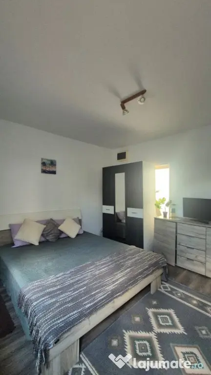 PF inchiriez ap 2 camere Calea Turzii,parcare - Cluj-Napoca (Cluj)