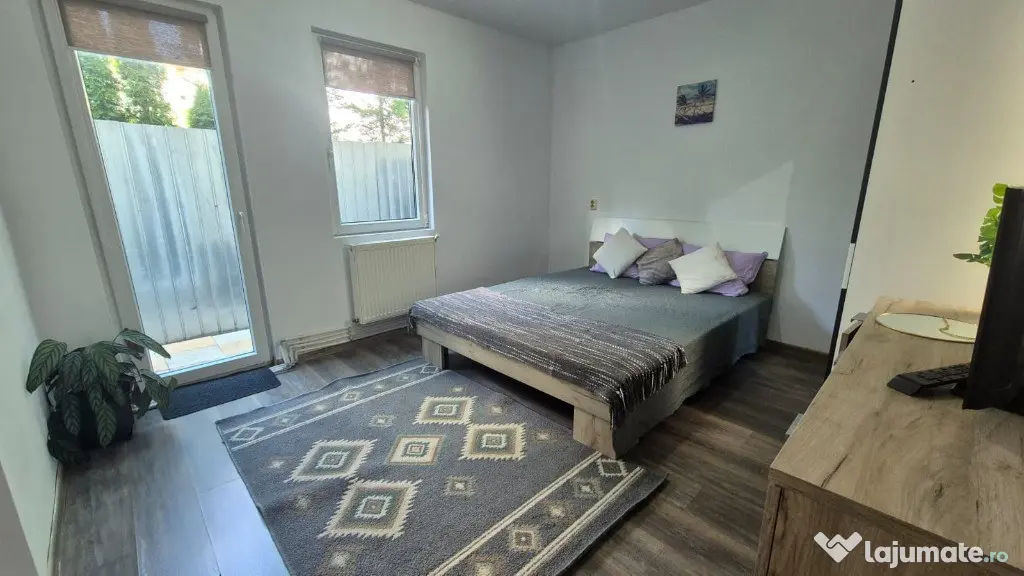 PF inchiriez ap 2 camere Calea Turzii,parcare - Cluj-Napoca (Cluj)